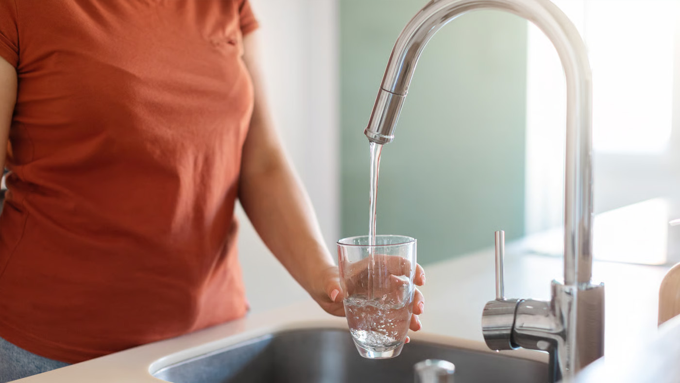 is it safe to drink or shower in Dubai tap water