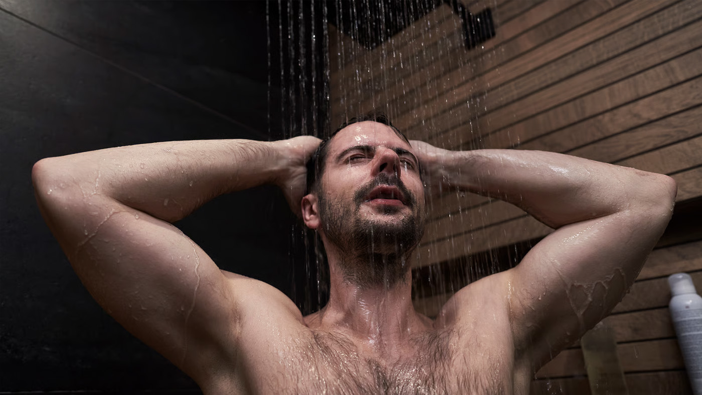 The Evening Shower Habit That Helps You Sleep Better in Dubai